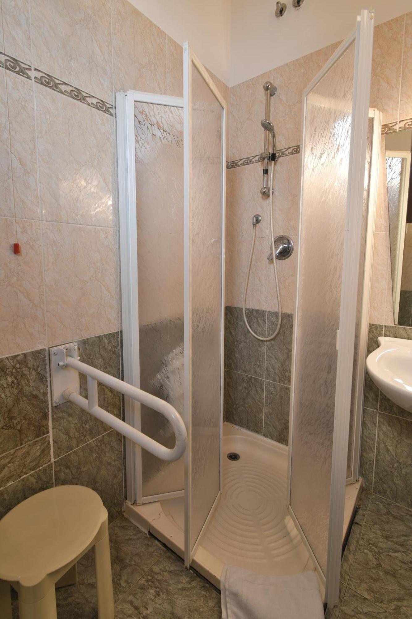 Hotel Cavour ราปาลโล ภายนอก รูปภาพ