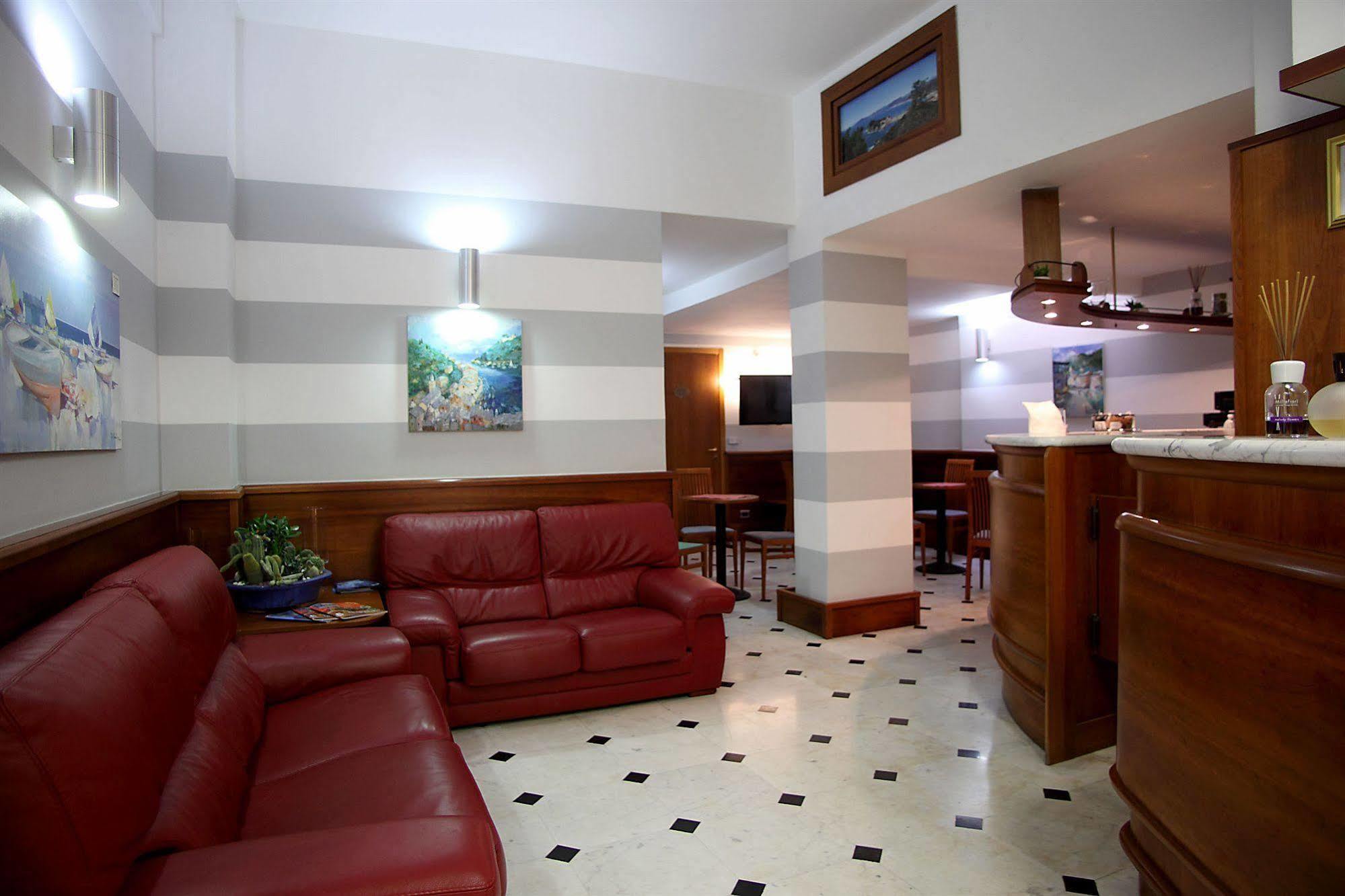 Hotel Cavour ราปาลโล ภายนอก รูปภาพ